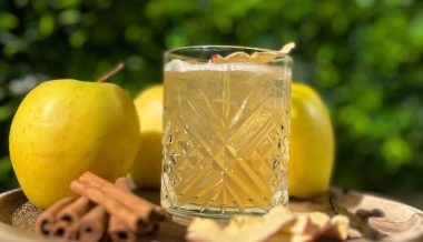 september-signature-sip-apple